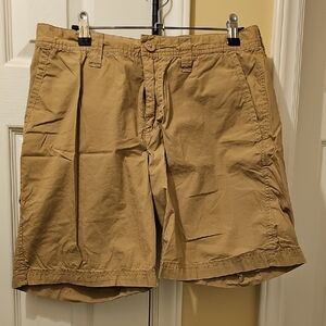 Columbia Men's Brown Cargo Shorts